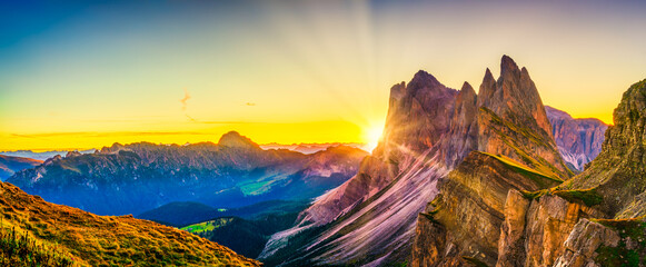 Canvas Print - Amazing sunset panorama of Seceda mountain peak. Trentino Alto Adige, Dolomites Alps, South Tyrol, Italy, Europe