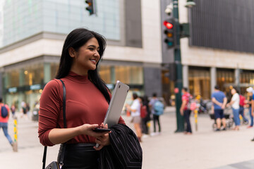 Young asian business woman