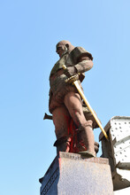 Denkmal Vasco Da Gama Auf Der Kornhausbrücke über Den Zollkanal In Hamburger Speicherstadt