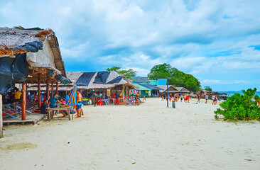 Poster - Walk along the sandy Khai Nai island, Phuket, Thailand