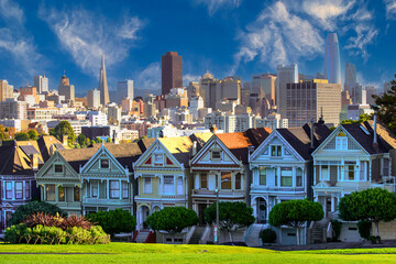 Wall Mural - San Francisco skyline looking from Alamo Square.