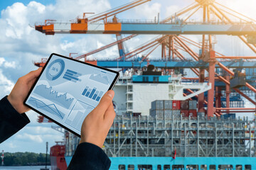 Poster - Port manager with digital tablet