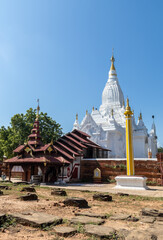 Poster - Temple blanc de Lemyethna à Bagan, Myanmar