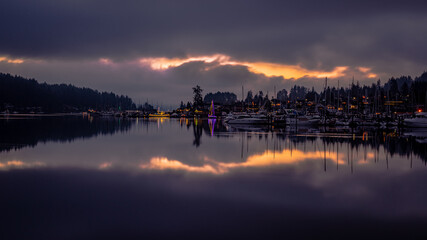 Wall Mural - sunrise over the marina