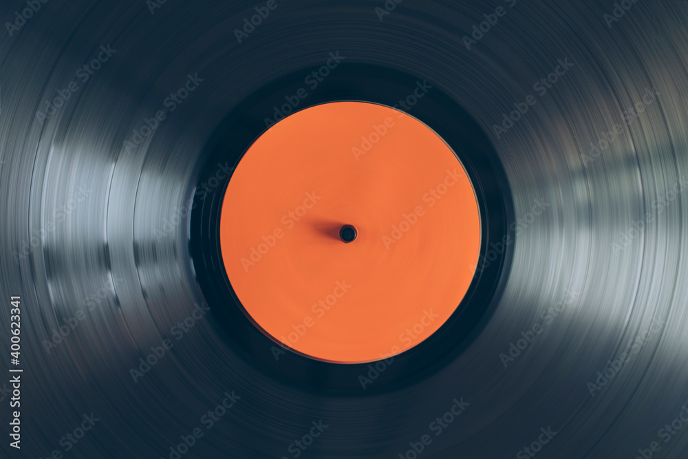 Close up of turntable vinyl record spinning - obrazy, fototapety, plakaty 