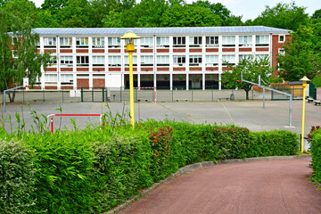 Wall Mural - Verneuil sur Seine; France - may 4 2020 : school