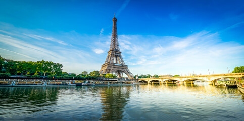 Wall Mural - eiffel tour over seine river
