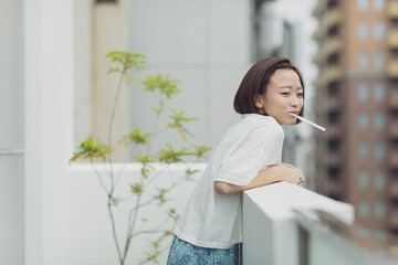 Wall Mural - 若い女性