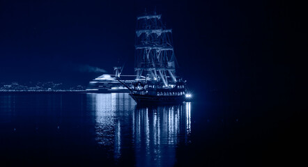 Canvas Print - Pirate ship on the water of Mediteranean sea at night - Alanya, Turkey