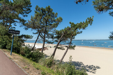 ARCACHON (Gironde, France). Plage et parc Pereire