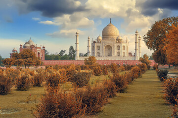 Fototapete - Taj Mahal iconic monument at sunset as viewed from Mehtab Bagh Agra India