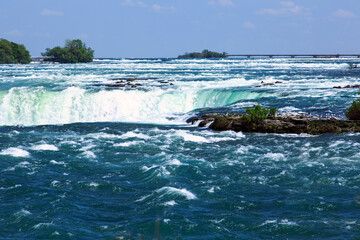 Niagara Mist Rainbow