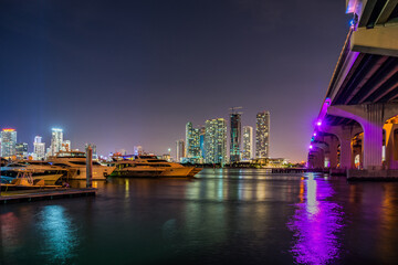 Wall Mural - city skyline at night