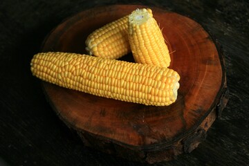 Wall Mural - sweet corn which is delicious and healthy 