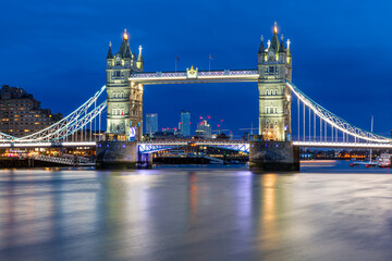 Wall Mural - tower bridge at night