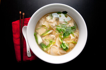 wonton soup with ramen noodles