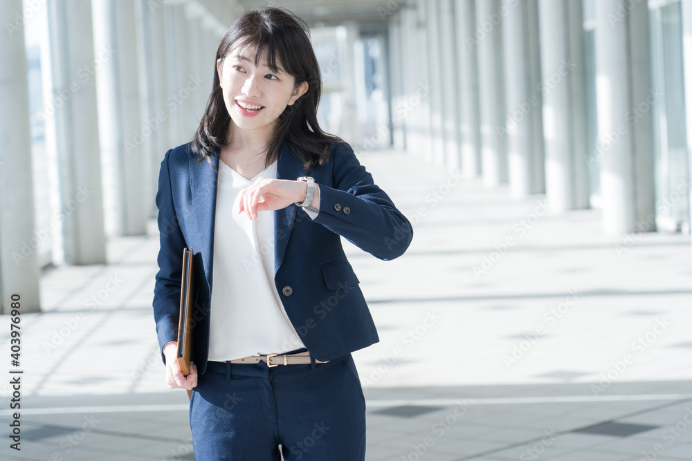 ビジネスウーマン