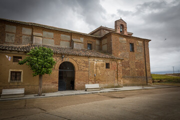 Canvas Print - Church of  San Martin de Tours in Calzadilla de la Cueza (municipality of Cervatos de la Cueza), province of Palencia, Castile and Leon, Spain