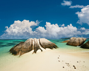 Wall Mural - Beautiful beach at Seychelles