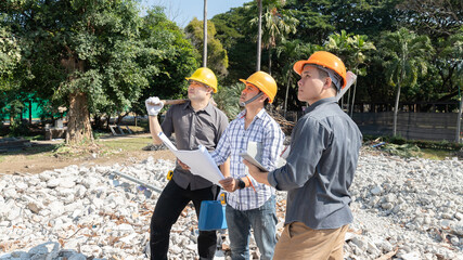 Wall Mural - Demolition control supervisor and contractor discussing on demolish building.