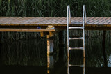 Fototapeta Pomosty - Drewniany pomost na jeziorze	
