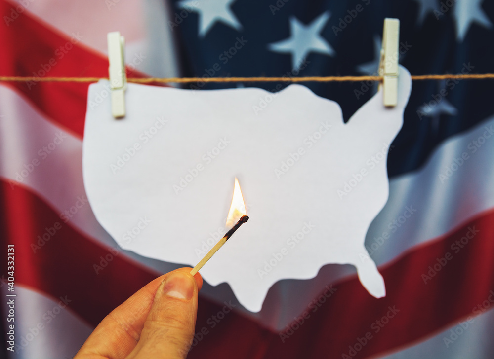 map of america USA burning match - as a symbol of  incitement to crisis and chaos of division in country. - obrazy, fototapety, plakaty 