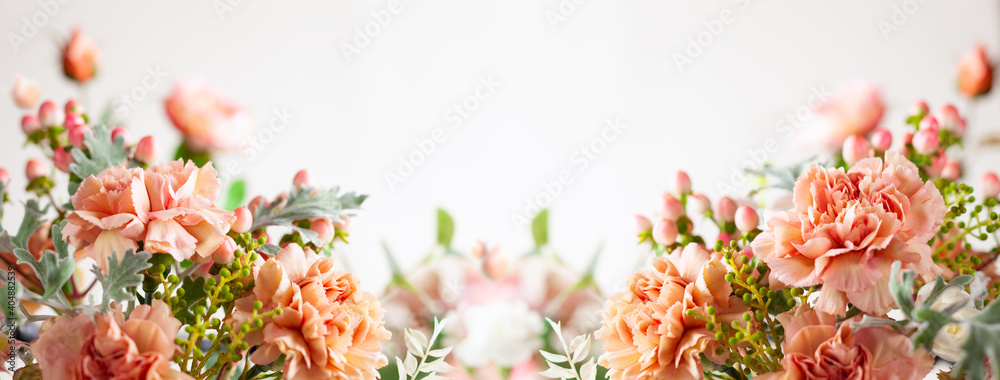 Autumn composition made of beautiful flowers on light backdrop. Floristic decoration. Natural floral background. - obrazy, fototapety, plakaty 