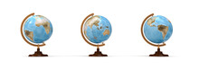 3 Globes Terrestres Présentant Plusieurs Régions Du Monde