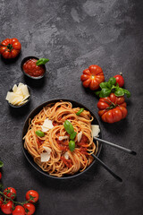 Wall Mural - Traditional Italian pasta with tomato sauce