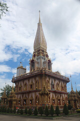 Canvas Print - Vertical shot of the Pagoda of Wat Chalong, Thailand