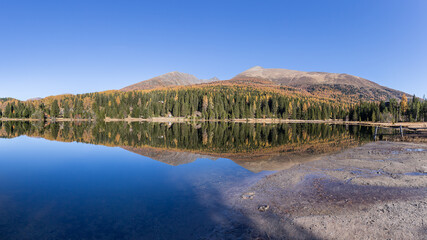 Sticker - Idyllic alpine lake rebersee in the mountains of Austria