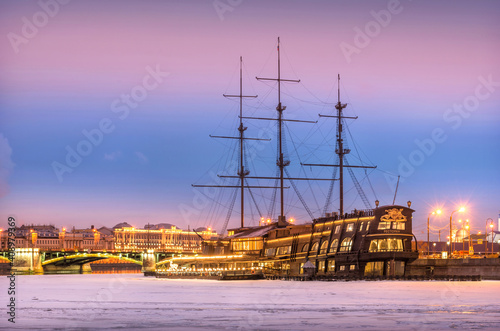 Restaurant on a ship on the Neva River in St. Petersburg © yulenochekk