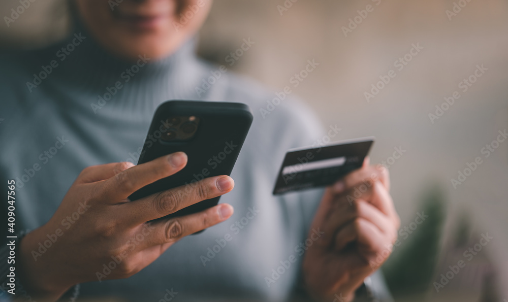 Mobile payment with wallet app technology. woman paying and shopping with smartphone application. Digital money transfer, banking and e commerce concept. - obrazy, fototapety, plakaty 
