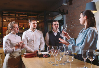 The restaurant staff learns to distinguish between glasses.