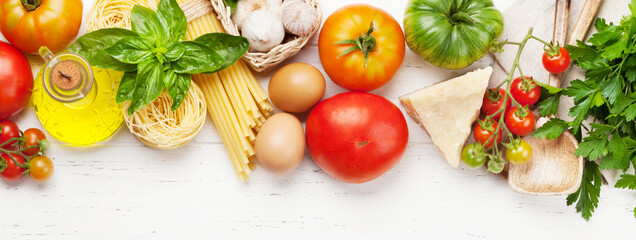 Wall Mural - Pasta, tomatoes and herbs