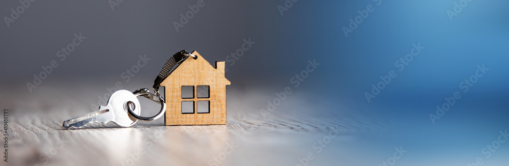 house model and house key - obrazy, fototapety, plakaty 