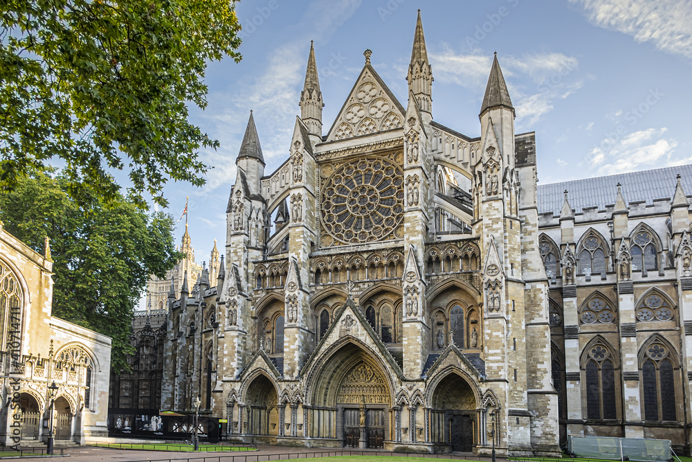 Westminster Abbey (The Collegiate Church of St Peter at Westminster) - Gothic church in City of Westminster, London. Westminster is traditional place of coronation and burial site for English monarchs - obrazy, fototapety, plakaty 