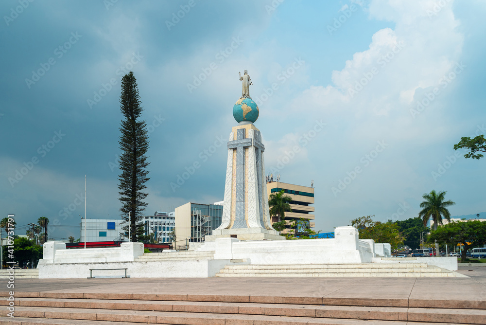 Foto de Stock Divino Salvador del Mundo square, San Salvador, El ...