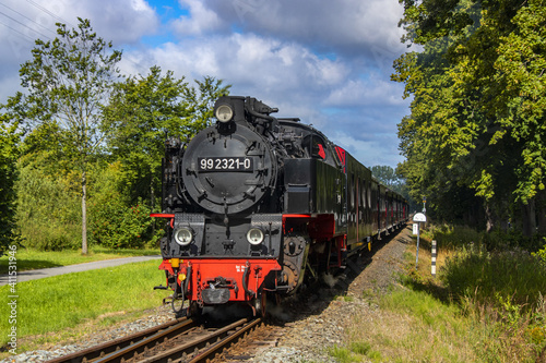 Dekoracja na wymiar  niemiecka-turystyczna-lokomotywa-parowa-waskotorowa