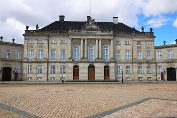 Wall Mural - royal palace country