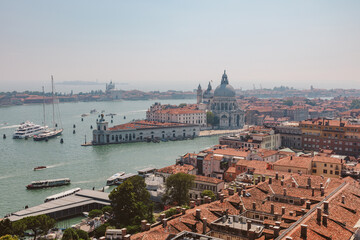 Wall Mural - Panoramic view of Venice city and Basilica di Santa Maria della Salute