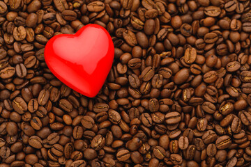 Poster - red heart shape on roasted coffee beans background