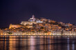 © daniel - Ciudad de ibiza de noche con el puerto en calma