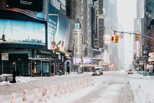 New York Street. Snowy Streets Of Manhattan. Streets Of NYC. Winter In New York. Urban Life Of NYC. Manhattan Urban Winter Scenery.