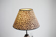 Lámpara de mesa leopardo