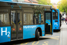 A Hydrogen Fuel Cell Bus Concept