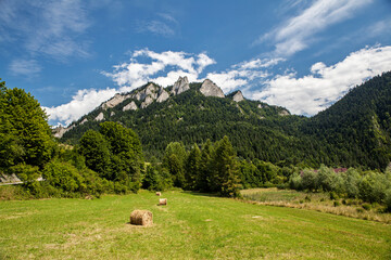 Canvas Print - View of the Trzy Korony peak in Pieniny, Poland