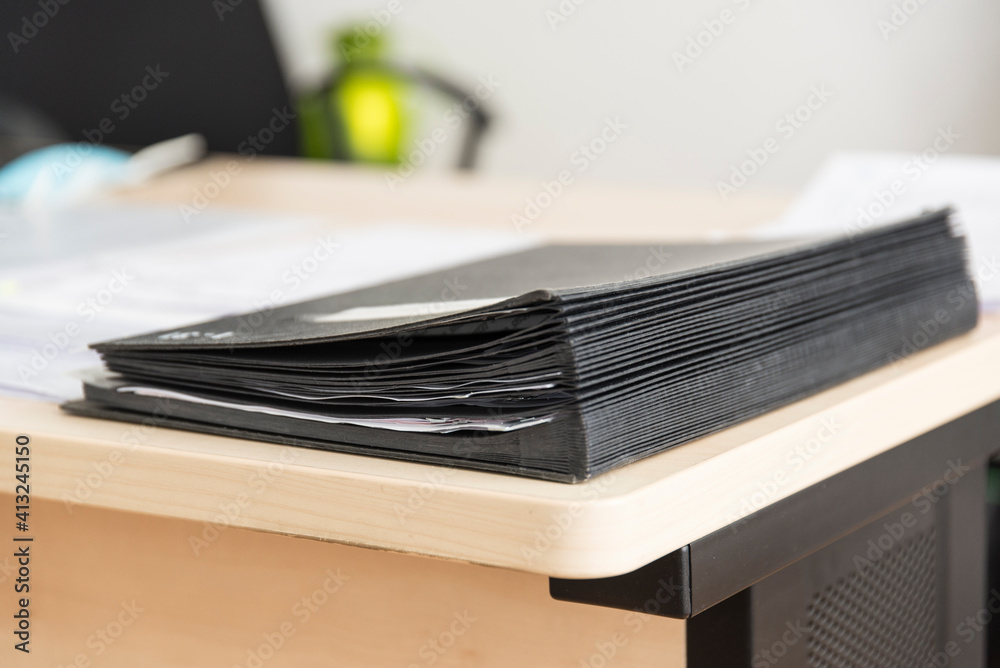 Kladde auf dem Schreibtisch Stock Photo | Adobe Stock