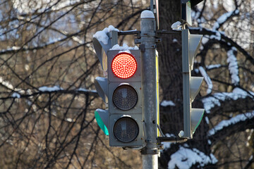 Aufkleber - traffic lights with a red traffic signal on the street of the city
