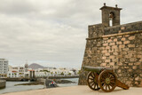Fototapeta Desenie - The castle of Arrecife on Lanzarote in the Canary Islands, Spain